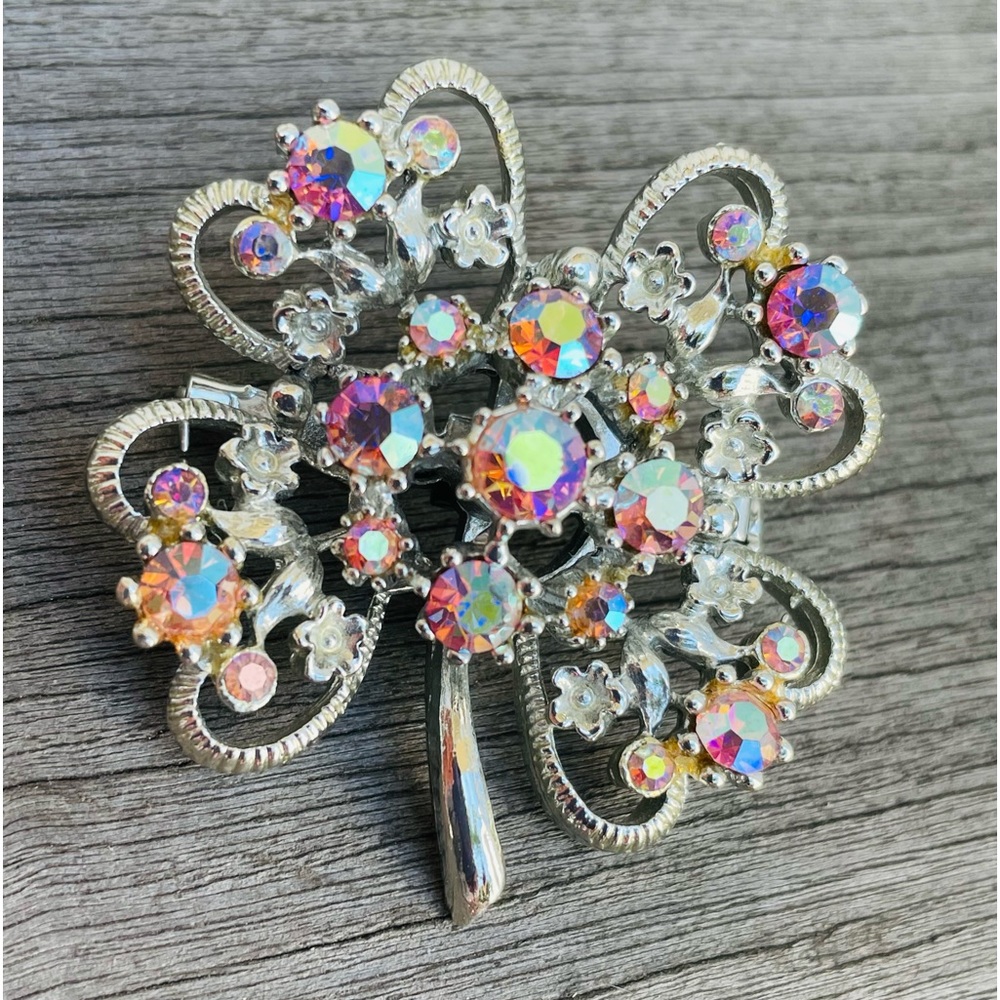 Vintage Rhinestone “Clover” Pin/Brooch, Silver,Perfect-Pinks,Sparkly,Colorful!